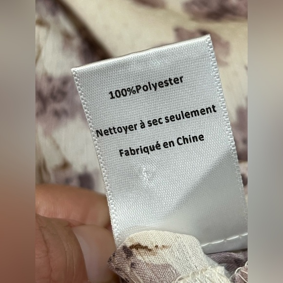 ASTR The Label ~ Size M ~ Lilac Floral Print Faux Surplice Wrap Crop Blouse - Picture 11 of 13